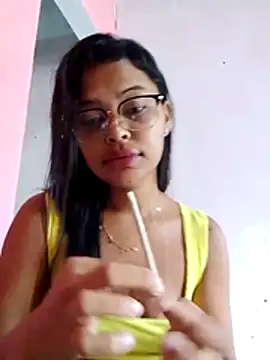 Snapshot of Silmara21 chatting on 06-03-26, 12:39 Silmara21 online show from 06-03-26, 12:39