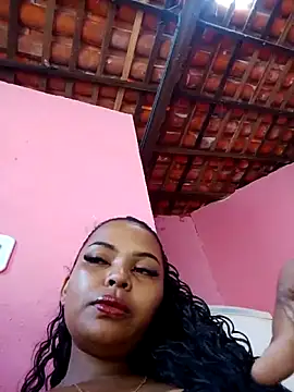Snapshot of Silmara21 chatting on 06-08-26, 04:29 Silmara21 online show from 06-08-26, 04:29