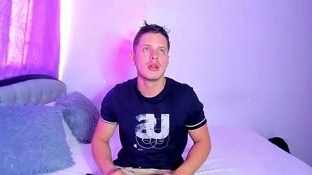 johnycooper08 online show from 07-08-26, 12:50
