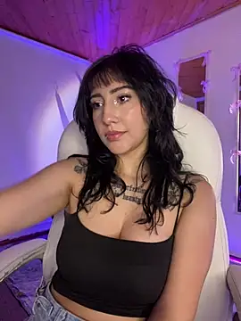 Snapshot of Zaira_pink chatting on 06-10-26, 04:03 Zaira pink online show from 06-10-26, 04:03