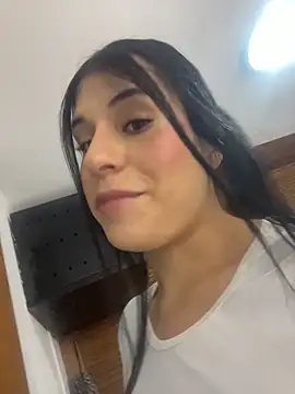 Molly thonsons online show from 06-08-26, 11:33