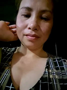 Snapshot of Yai_baby chatting on 06-07-26, 03:50 Yai baby online show from 06-07-26, 03:50