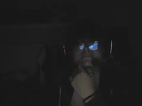 Snapshot of layom_21 chatting on 06-02-26, 04:23 layom 21 online show from 06-02-26, 04:23