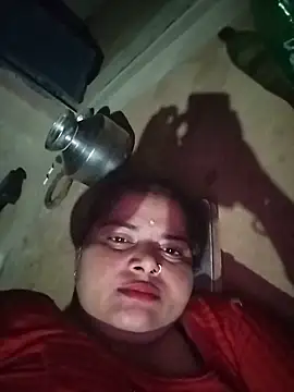 Snapshot of HOpooja356l chatting on 06-11-26, 04:04 HOpooja356l online show from 06-11-26, 04:04