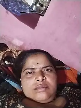 Snapshot of HOpooja356l chatting on 06-07-26, 03:28 HOpooja356l online show from 06-07-26, 03:28
