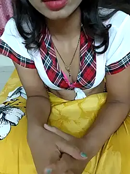 Snapshot of anita_sharma01 chatting on 06-05-26, 06:02 anita sharma01 online show from 06-05-26, 06:02