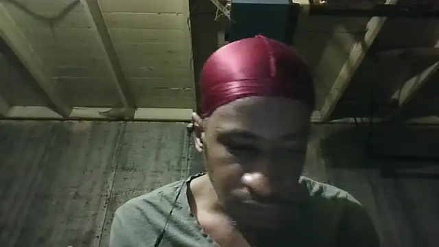 Snapshot of Leo99842 chatting on 06-10-26, 02:46 Leo99842 online show from 06-10-26, 02:46