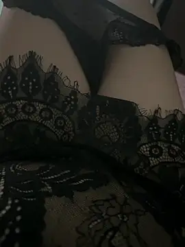 Snapshot of Akira-sweet chatting on 06-04-26, 02:44 Akira-sweet online show from 06-04-26, 02:44