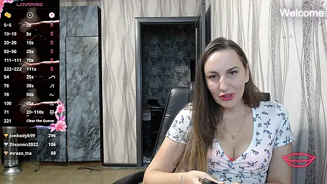 Yevgeshka-Milashka online show from 10-26-25, 06:41