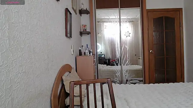 Yevgeshka-Milashka online show from 01-13-26, 07:56