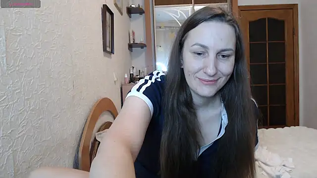 Snapshot of Yevgeshka-Milashka chatting on 02-26-26, 04:34 Yevgeshka-Milashka online show from 02-26-26, 04:34