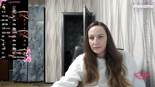 Yevgeshka-Milashka online show from 10-18-25, 05:26