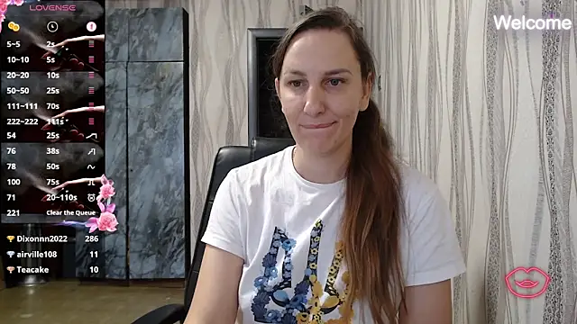 Yevgeshka-Milashka online show from 10-30-25, 06:44