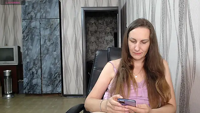 Yevgeshka-Milashka online show from 11-02-25, 01:27