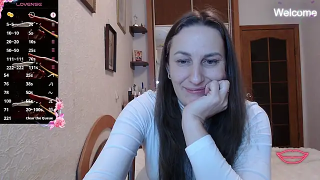 Snapshot of Yevgeshka-Milashka chatting on 01-16-26, 06:12 Yevgeshka-Milashka online show from 01-16-26, 06:12