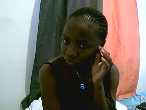 Snapshot of QueenSar chatting on 06-27-26, 10:54 QueenSar online show from 06-27-26, 10:54