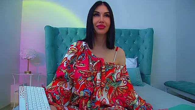 Snapshot of KaylaMous chatting on 06-28-26, 06:47 KaylaMous online show from 06-28-26, 06:47