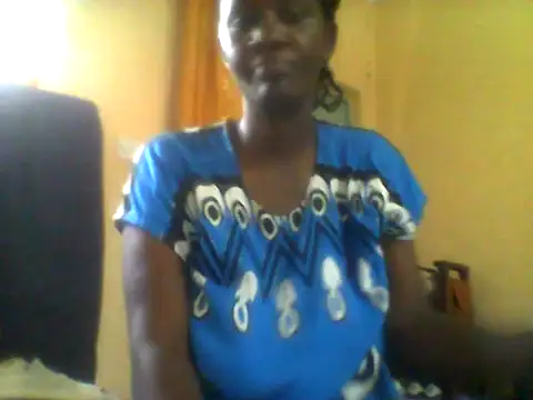 Snapshot of Angelbee_ chatting on 07-05-26, 10:44 Angelbee online show from 07-05-26, 10:44