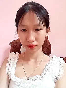 Snapshot of Abi_girl12 chatting on 06-10-26, 04:13 Abi girl12 online show from 06-10-26, 04:13