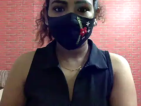Snapshot of Nisha-moon chatting on 07-19-26, 06:44 Nisha-moon online show from 07-19-26, 06:44