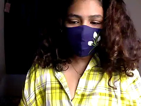 Snapshot of Nisha-moon chatting on 06-17-26, 06:46 Nisha-moon online show from 06-17-26, 06:46