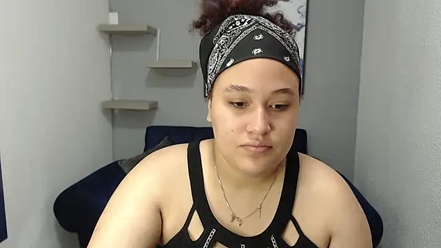 Snapshot of leilasosexy chatting on 06-04-26, 12:32 leilasosexy online show from 06-04-26, 12:32