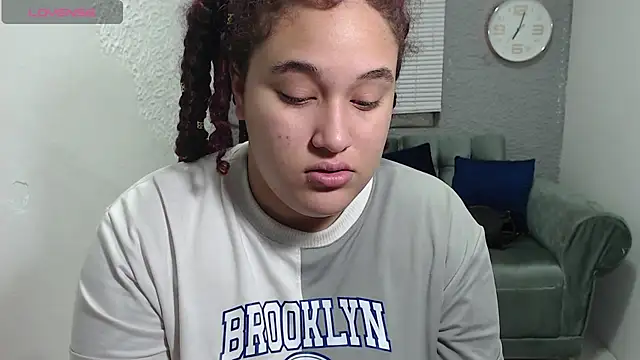 Snapshot of leilasosexy chatting on 06-30-26, 01:22 leilasosexy online show from 06-30-26, 01:22