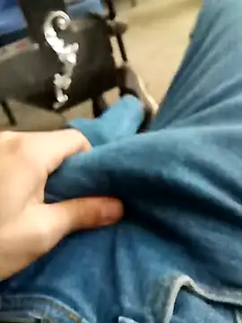 Singlemaleforcouples online show from 01-06-25, 10:13