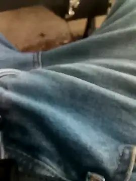 Singlemaleforcouples online show from 12-18-24, 09:14