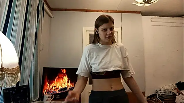 Snapshot of SonyaElliston chatting on 06-10-26, 04:19 SonyaElliston online show from 06-10-26, 04:19
