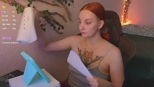 Snapshot of Elfie_Agatha chatting on 07-21-26, 08:37 Elfie Agatha online show from 07-21-26, 08:37