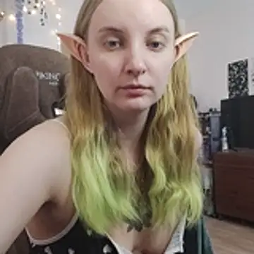 Snapshot of Elfie_Agatha chatting on 06-07-26, 09:14 Elfie Agatha online show from 06-07-26, 09:14