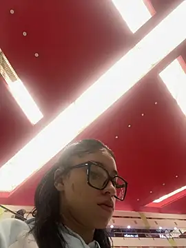 Snapshot of miss_alahia chatting on 06-08-26, 06:30 miss alahia online show from 06-08-26, 06:30