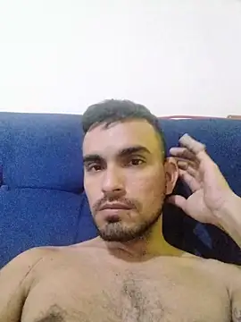 Snapshot of Killiam_boy chatting on 07-08-26, 03:34 Killiam boy online show from 07-08-26, 03:34