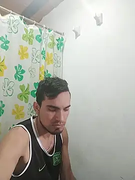 Snapshot of Killiam_boy chatting on 06-09-26, 01:56 Killiam boy online show from 06-09-26, 01:56