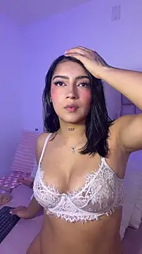 Snapshot of Nicolegh_ chatting on 06-07-26, 02:17 Nicolegh online show from 06-07-26, 02:17