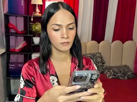 XxBeautyxX online show from 06-15-26, 07:41