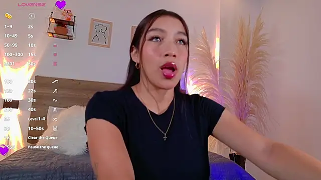 Emmakiss  online show from 06-16-26, 12:38