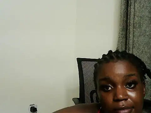 Snapshot of Godessbree chatting on 06-14-26, 02:57 Godessbree online show from 06-14-26, 02:57