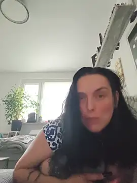 Snapshot of Cassia_Lux_Royal chatting on 06-07-26, 07:19 Cassia Lux Royal online show from 06-07-26, 07:19
