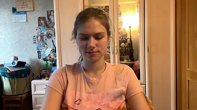 Codi Rostersy online show from 06-19-26, 03:12