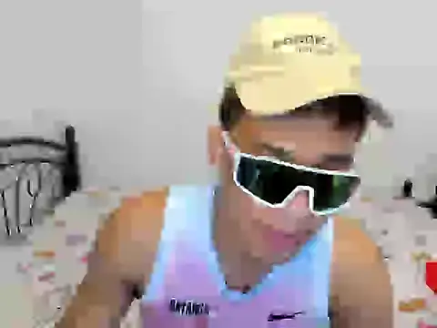 Snapshot of urfucker_vinz chatting on 06-16-26, 05:07 urfucker vinz online show from 06-16-26, 05:07
