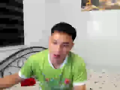 Snapshot of urfucker_vinz chatting on 07-18-26, 04:37 urfucker vinz online show from 07-18-26, 04:37