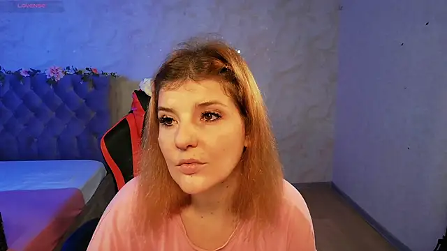 Snapshot of _EvaVeloria_ chatting on 06-26-26, 03:56 EvaVeloria online show from 06-26-26, 03:56