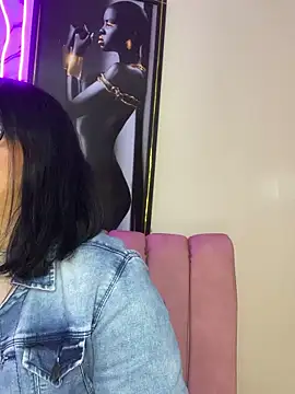 Snapshot of Selin_mehott chatting on 06-04-26, 10:31 Selin mehott online show from 06-04-26, 10:31
