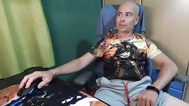 Snapshot of Golfo-83 chatting on 06-02-26, 09:04 Golfo-83 online show from 06-02-26, 09:04