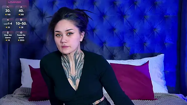 Snapshot of KarenHotFlirt chatting on 06-08-26, 02:17 KarenHotFlirt online show from 06-08-26, 02:17
