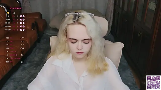 Oxcy Secret online show from 07-24-26, 09:11