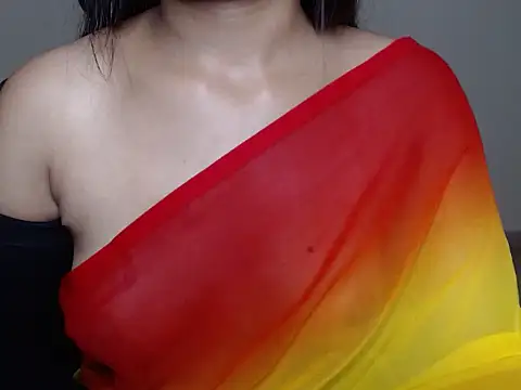 Snapshot of Elle_lala chatting on 06-05-26, 06:52 Elle lala online show from 06-05-26, 06:52
