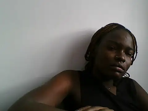Snapshot of MissElsie21 chatting on 06-17-26, 05:29 MissElsie21 online show from 06-17-26, 05:29